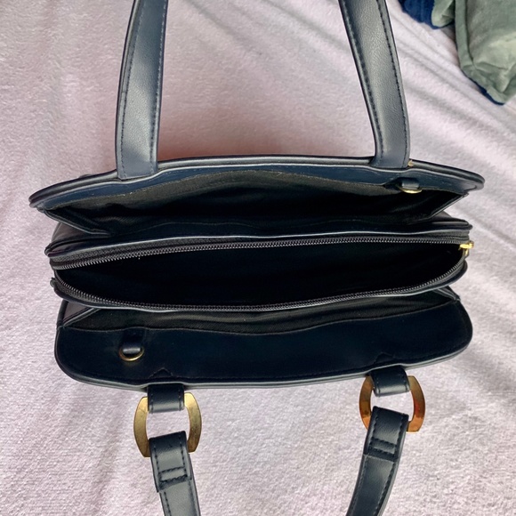 Liz Claiborne Navy Squared Satchel - Picture 4 of 5